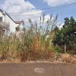 cần ra đi lô đất mặt tiền gần đường liên xã