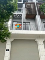 chính chủ cần bán lk sunrise d the manor centre park - 2 mặt tiền thoáng kinh doanh tốt 