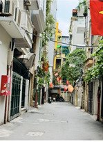 nhà dân xây-mặt ngõ thông-gần phố-6 tầng-sổ vuông đẹp-an cư lý tưởng trung tâm đống đa dt 3