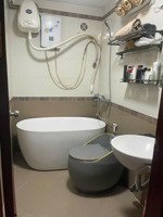 bán nhà 4 tầng dân xây 32m2, bắc biên ngọc thụy long biên hà nội . 2 ngủ , giá bán: 7 tỷ .