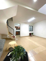 chính chủ cần bán shophouse bàu cát giá rẻ