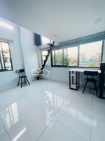 ngang hiếm 5m-hẻm xe hơi-sát mặt tiền-5 tầng-60m2 vuông- 6 pn cho thuê 33tr/th-oto đậu kế-chỉ 8,45t