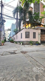 nhà 2 tầng btct ngay chợ gò xoài