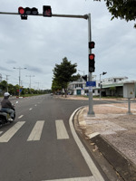 chỉ cần 180tr sở hữu ngay 140m2 đất thổ cư sổ riêng phường bình lộc,đồng nai,gần ngã 4 dầu dây