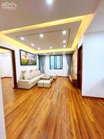 Chính chủ cần bán căn hộ chung cư Ngoại Giao Đoàn 75m2 có 2PN - 2WC tầng trung , giá 7.x tỷ