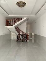 Cho thuê nhà 1 trệt 3 lầu đường số 9 khu dân cư long thịnh