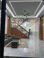 đi định cư mỹ bán gấp ngay phạm văn đồng 65m2 3 tầng kiên cố không quy hoạch giá 6 tỷ