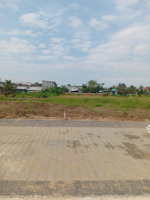 bán lô đất thổ cư 5.2x18 nằm vị trí đắc địa, giáp bình chánh, đường 18m, sổ hồng riêng trao tay