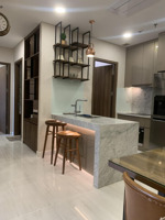 bán căn hộ central plaza, 250m2, 3pn, căn vip, có sổ, nhà trống. ll: kiểm