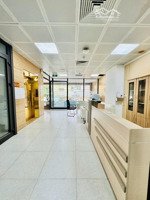 cho thuê tầng lửng làm văn phòng tại khuất duy tiến, thanh xuân 120m2 - giá rẻ - chia sãn phòng ban