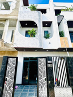 chào bán hoa hậu trường chinh kiệt ô tô thông lê trọng tấn - full nội thất cao cấp