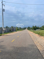 cần bán mảnh đất mặt tiền 715 xã thiện nghiệp cũ gần cổng số 3 sân bay