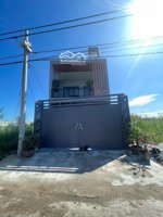 nhà sổ riêng gần cầu rạch tra , dt 95m2 ( 5,5m x 18m) - 1 lầu - sân xe hơi