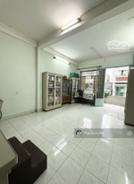 giá 15tỷ 300tl shr 70m2 4tầng an dương vương q5 oto đỗ cửa giáp quận 1