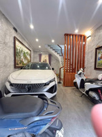 duy nhất ba đình - ôtô ngủ - tránh đỗ - nhà dân ở đẹp - gần phố - sẵn nội thất hoàng hoa thám 6