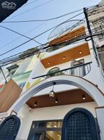 Lên sóng nhà đẹp hẻm 1 trục thẳng Nguyễn Văn Khối, p11