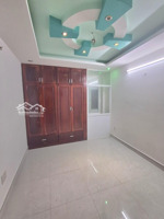 chỉ 7,8 tỷ có nhà quận 10, cmt8 5 tầng 7 phòng ngủ, cách mặt tiền 50m, còn thương lượng