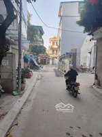 đất phú thượng- ô tô vào- vuông nở hậu- 20,5 tỷ