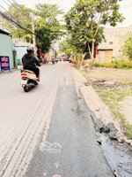 bán nhà ql13, hiệp bình phước, 80m2 đúc 3 tầng, ô tô ngủ trong nhà, giá chỉ 6.9 tỷ