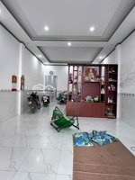 nhà c4 mới đẹp. sổ hồng, dt 5,1x26m=141m2, sau bv tâm thần, cạnh trường thcs tân phong. giá 3,5 tỷ