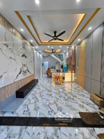 nhà 3 tầng full nội thất ở ngay đường xe tải cạnh vinhomes q9 giá chỉ nhỉnh 5tỷ