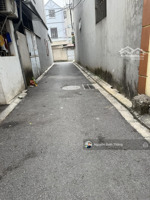 bán nhà 2.5 tầng đào xuyên đa tốn , diện tích 34.8m2 ô tô đỗ cửa