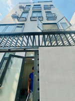 cách hẻm xe hơi 1 căn nhà lê văn duyệt thông ra hoàng sa,ngang 7m, 4tầng,có phòng ngủ trệt