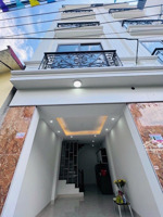 nhà mới yên bệ 30m x 5 tầng hơn 5 tỷ mặt ngõ thông, ô tô cách 20m