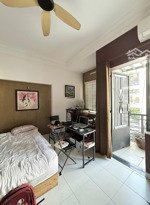 trung tâm bảy hiền k300 nhà 4 tầng gara riêng không gian ở đẳng cấp