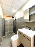 bán nhà trần hưng đạo quận 5 - cn 56m2 - 4,3x13m - hẻm xe hơi - nhà mới dọn vào ở ngay