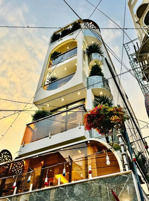 siêu phẩm hẻm thông 5m__phạm văn chiêu phường 9_diện tích: 4,4mx17m 5 lầu - 5 phòng_8wc thang máy