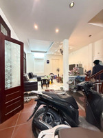 cần bán nhà phố võ thị sáu, ngõ thoáng rộng, vài bước ra công viên võ thị sáu. 45m2 x 5 tầng