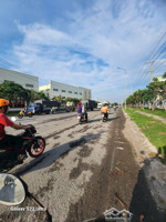 giá siêu tốt chỉ 6tỷ679tr 19x55m=1000m2 tc 500m2, ngay kcn đại đăng đường thông hơn 5m ôtô dân kín