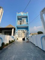 bán nhà sân vườn còn bớt lộc sổ riêng full thổ 3pn 2nvs sang tên ngay