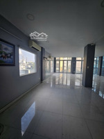 cho thuê mb 110m2 căn góc giáp quận 1- mặt tiền đường nguyễn trãi