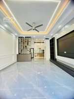 bán nhà hậu giang, q6, 32m2. 3pn, sát cc him lam giá nhỉnh 2 tỷ