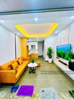 nhà mình bán phố trần quốc toản sổ đỏ 22/35 m x 4 tầng rất đẹp 2 thoáng đắc địa sổ đỏ vuông hk hiếm