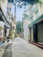 bán nhà trần phú - p4 - q5. nhà cách chợ an đông 300m. 72,5m2/xe hơi tận nhà. 3tỷ690 cho thuê 26tr