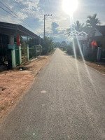 bán nhah lô góc 2 mặt tiền trung tâm diên khánh, đường nhựa, gần kdl sinh thái, có thể tách 3 lô