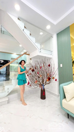 nhỉnh 160tr/m siêu vị trí kinh doanh đa ngành hxh thông có phòng trệt ngay phan đăng lưu phú nhuận