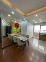 chính chủ bán căn 3 phòng ngủ, sổ đỏ chính chủ rộng hơn 70m2 full đồ