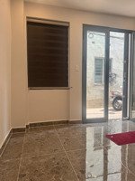 bán nhà riêng tại lạc long quân, 4,38 tỷ, 25,5 m2, hàng hiếm giá tốt