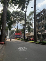 giảm 1 tỷ. giá mới 34 tỷ khu biệt thự p9 q5- giáp q1, q10- 3 tầng 135m2- ngang 9m- nở hậu-