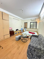 phòng rộng 32m2 sát mặt phố minh khai