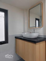 bán nhà mới hẻm xe hơi 8m, diện tích sử dụng 75 m2, tại quận 10, trung tâm thành phố