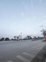 nhà 4 tầng 200m2 tại phố lạc long quân giá 110 tỷ