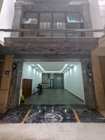 cực hiếm, tòa nhà xây mới phân lô cầu giấy , oto tránh, vỉa hè, thang máy nk, dt 50 m2. giá 26 tỷ