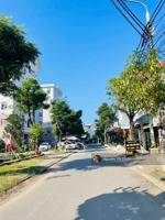 bán đất đường nguyễn khả trạc - hoà xuân- đầu đường . có sẵn nhà cấp 4