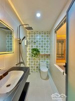 nhà đẹp quận 3 lê văn sỹ, hẻm ô tô 6m, full nội thất, vào ở ngay đón tết