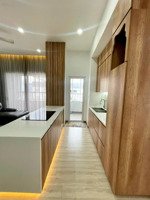 duy nhất 1 căn lexington 3pn view đẹp, lầu cao. giá cần bán nhanh 7.4 tỷ. vay bank 70%